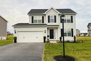 10 Cantera Wy, Hanover, PA 17331 - Photo 1