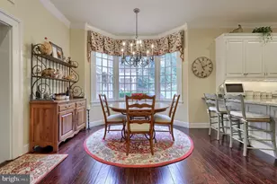 1101 Smallbrook Ln, York, PA 17403 - Photo 5