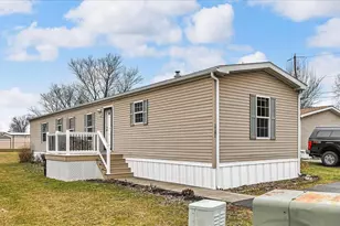 118 Mimosa Dr, York, PA 17402 - Photo 1