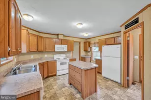 118 Mimosa Dr, York, PA 17402 - Photo 7