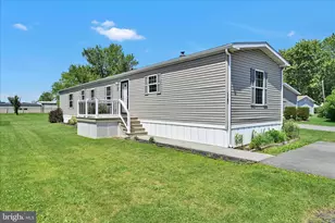 118 Mimosa Dr, York, PA 17402 - Photo 1