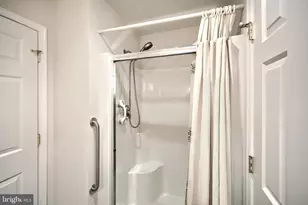 115 N Fountain Dr, York, PA 17402 - Photo 17