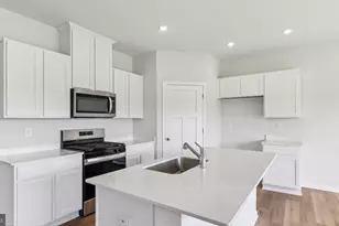 2060 Paperback Wy, York, PA 17408 - Photo 9