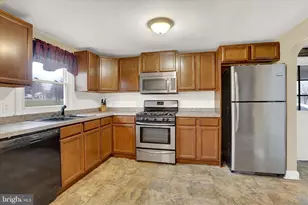 2229 Brougher Ln, York, PA 17408 - Photo 7