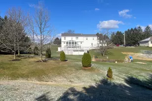 2455 Brandywine Ln, York, PA 17404 - Photo 9