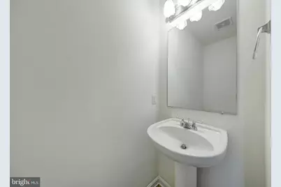 689 E Walnut Street, Hanover, PA 17331 - Photo 11