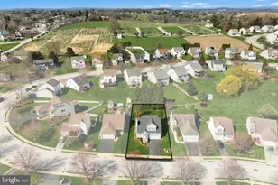 727 Blossom Hill Ln, Dallastown, PA 17313 - Photo 5