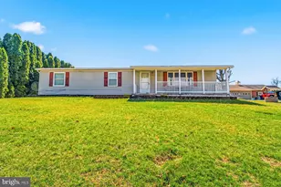 430 Clover Ln, Hanover, PA 17331 - Photo 1