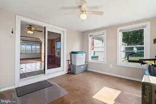 430 Clover Ln, Hanover, PA 17331 - Photo 9