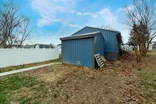 306 W Elm Ave, Hanover, PA 17331 - Photo 35