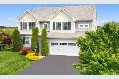 1134 Alta Vista Way, Seven Valleys, PA 17360 - Photo 3