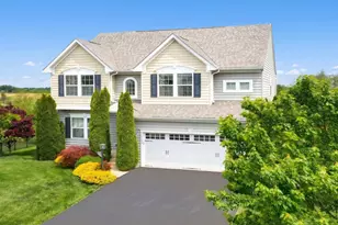 1134 Alta Vista Way, Seven Valleys, PA 17360 - Photo 3