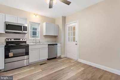 211 Fulton Street, Hanover, PA 17331 - Photo 9