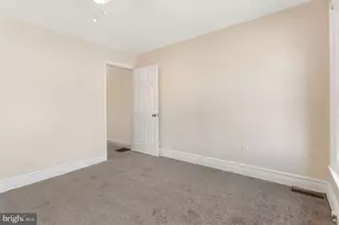 211 Fulton St, Hanover, PA 17331 - Photo 13