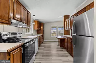 77 Daisy Ln, Dover, PA 17315 - Photo 13