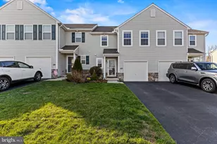 125 Cedar Run Dr, York, PA 17404 - Photo 1