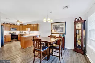 8 Hagarman Dr, York, PA 17408 - Photo 5