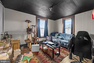 819 York St, Hanover, PA 17331 - Photo 17