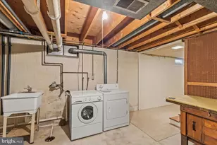 566 Baer Ave, Hanover, PA 17331 - Photo 19