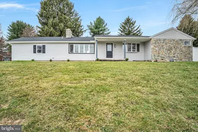 7 Crescent Drive, Fairview Township, PA 17070 - Photo 1