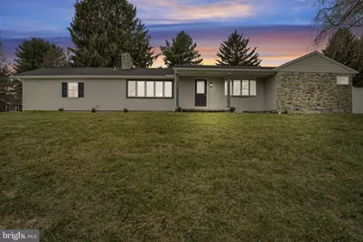 7 Crescent Drive, New Cumberland, PA 17070 - Photo 1