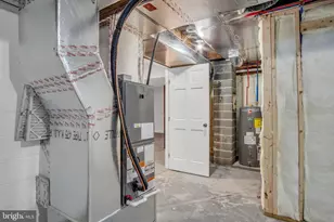 7 Crescent Dr, New Cumberland, PA 17070 - Photo 27