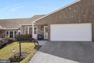 4708 Orchid Wy, Dover, PA 17315 - Photo 3