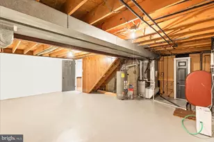 2421 Carllyn Dr, York, PA 17403 - Photo 25