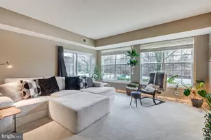 304 N Marshview Rd, Stewartstown, PA 17363 - Photo 1