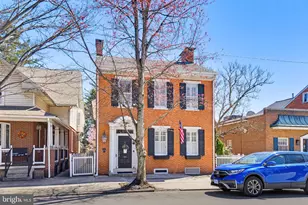 223 Broadway, Hanover, PA 17331 - Photo 1