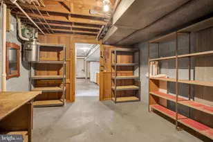 301 E Elm Ave, Hanover, PA 17331 - Photo 35