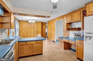 301 E Elm Ave, Hanover, PA 17331 - Photo 5