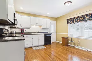 359 Kirkham Dr, York, PA 17402 - Photo 7