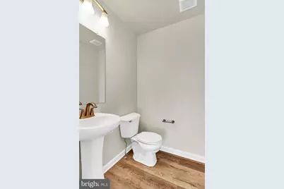 16 Secretariat Dr, Hanover, PA 17331 - Photo 11