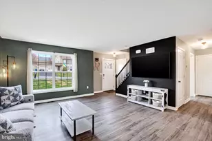 140 Burberry Ln, Mount Wolf, PA 17347 - Photo 13