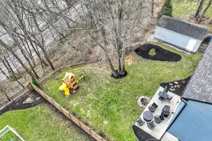 140 Burberry Ln, Mount Wolf, PA 17347 - Photo 9