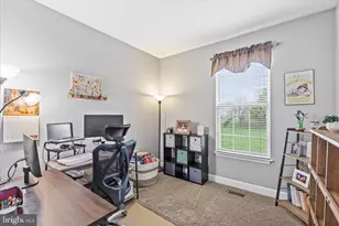 255 Sunset Dr, Hanover, PA 17331 - Photo 19