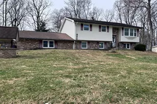 470 Park St, Manchester, PA 17345 - Photo 1