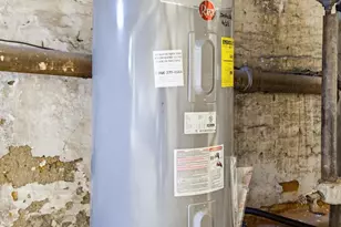 818 W King St, York, PA 17403 - Photo 39