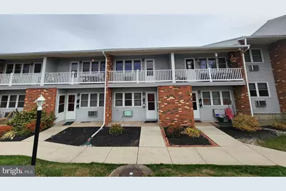 76 Lark Circle, York, PA 17404 - Photo 1