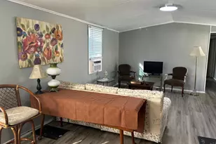 227 Waldorf Dr, York, PA 17404 - Photo 3