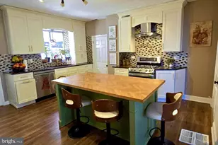 1122 Hanover Rd, York, PA 17408 - Photo 3