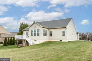 2263 Water Garden Dr, Hanover, PA 17331 - Photo 39