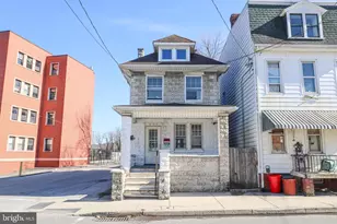 600 W College Ave, York, PA 17401 - Photo 1