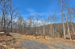 6784 Herbst Rd, Red Lion, PA 17356 - Photo 5