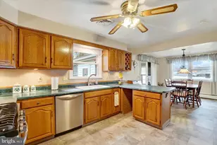 91 Lynbrook Dr S, York, PA 17402 - Photo 9