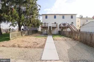 552 Locust St, Hanover, PA 17331 - Photo 29