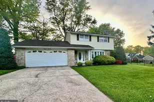 1884 Ebony Dr, York, PA 17402 - Photo 5