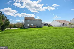 135 Torrey Pines Dr, Mount Wolf, PA 17347 - Photo 9