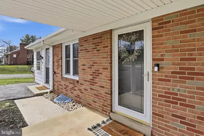 2733 Sunset Lane, York, PA 17408 - Photo 5